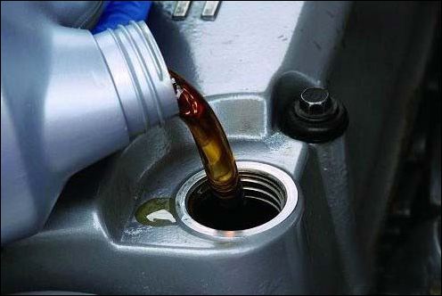 润滑油混用可能产生的后果有哪些？(图1)